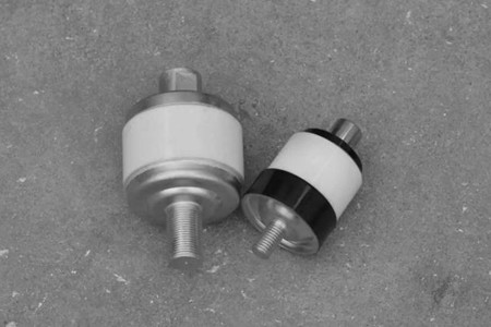 真空開關(guān)管外絕緣被擊穿的原因有哪些？